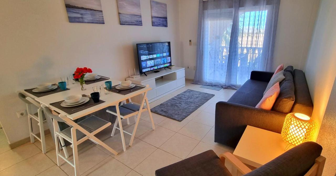 Апартаменты Lovely 2 Bed, 2 Bath Apt With 2 Large Pools Лос Алказарес Экстерьер фото