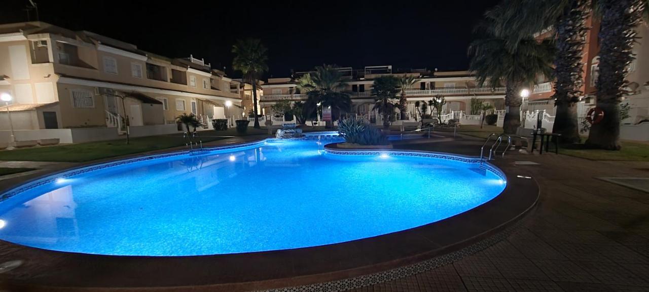 Апартаменты Lovely 2 Bed, 2 Bath Apt With 2 Large Pools Лос Алказарес Экстерьер фото